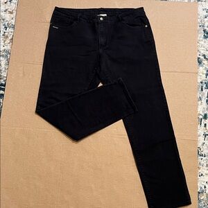 Miss Tina Women's Straight Leg Jeans — Black 5 Pocket Size 18 Inseam 31